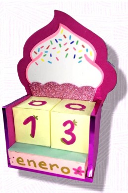 Moldes de Calendario de Mesa para Descargar Gratis en PDF